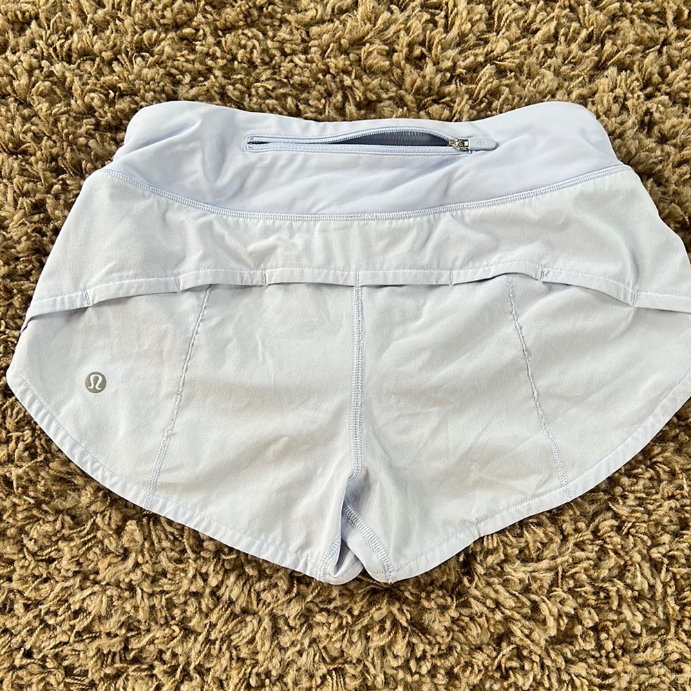 Lululemon Speed up low-rise 2.5” shorts- size 0